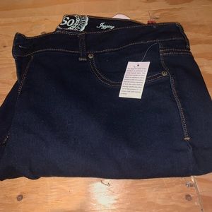 BNWT jeggins size 22